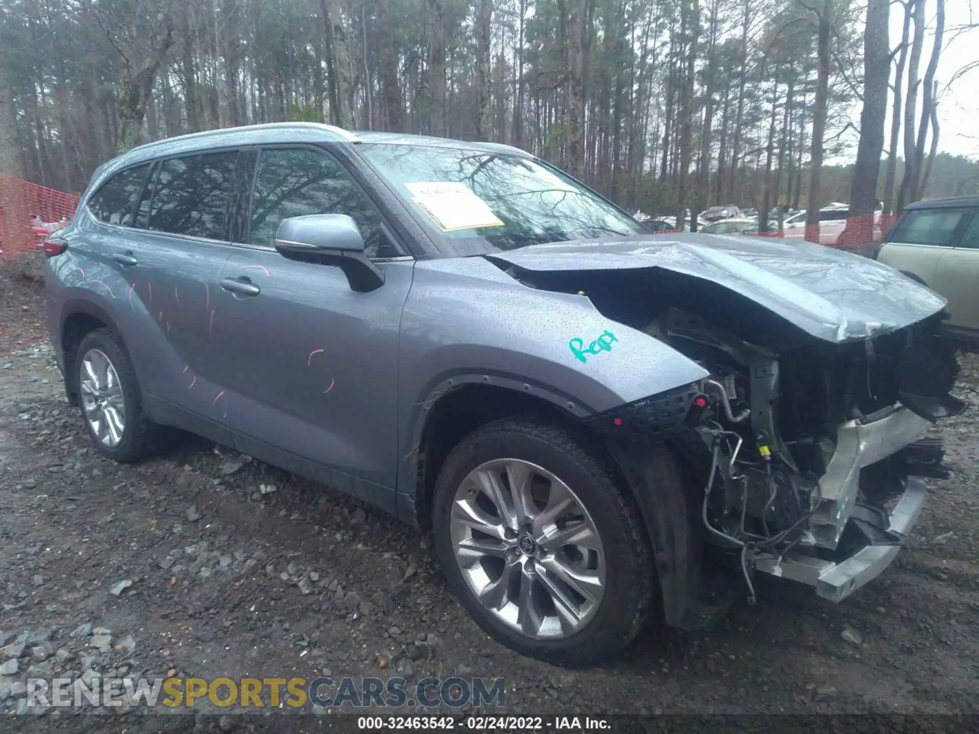 1 Photograph of a damaged car 5TDDZRBH7LS034792 TOYOTA HIGHLANDER 2020