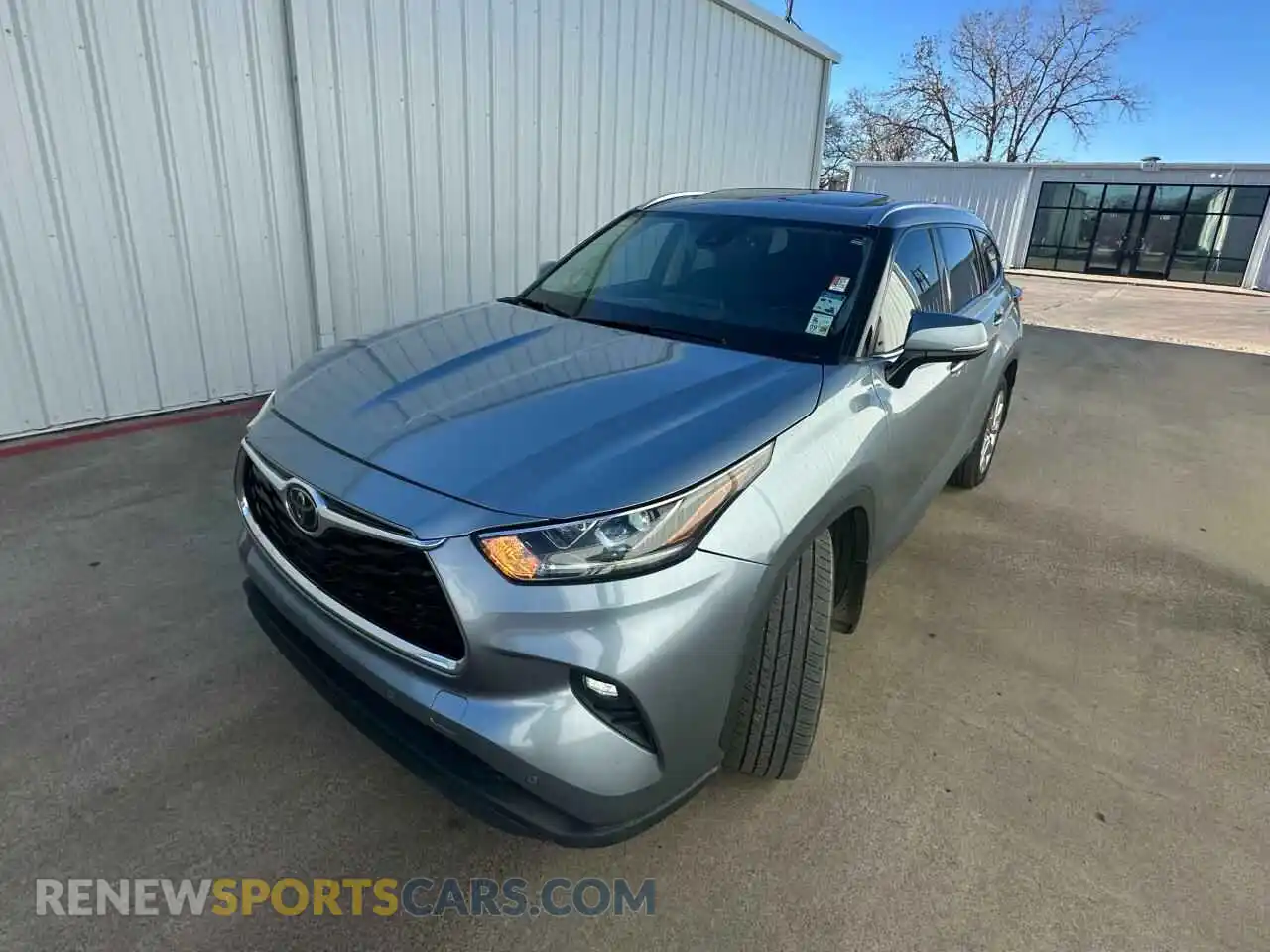 2 Photograph of a damaged car 5TDDZRBH7LS045520 TOYOTA HIGHLANDER 2020