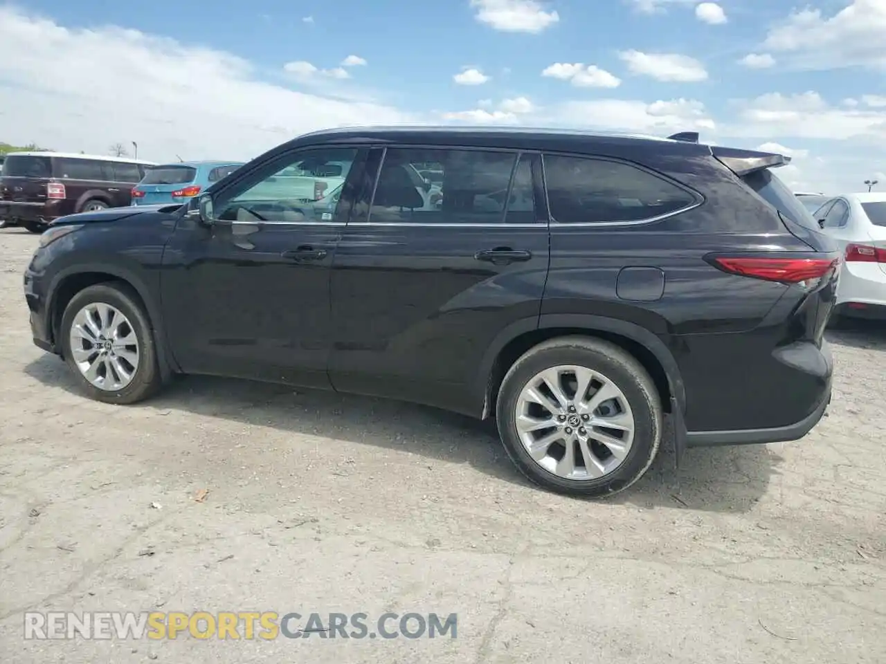 2 Photograph of a damaged car 5TDDZRBH8LS004782 TOYOTA HIGHLANDER 2020