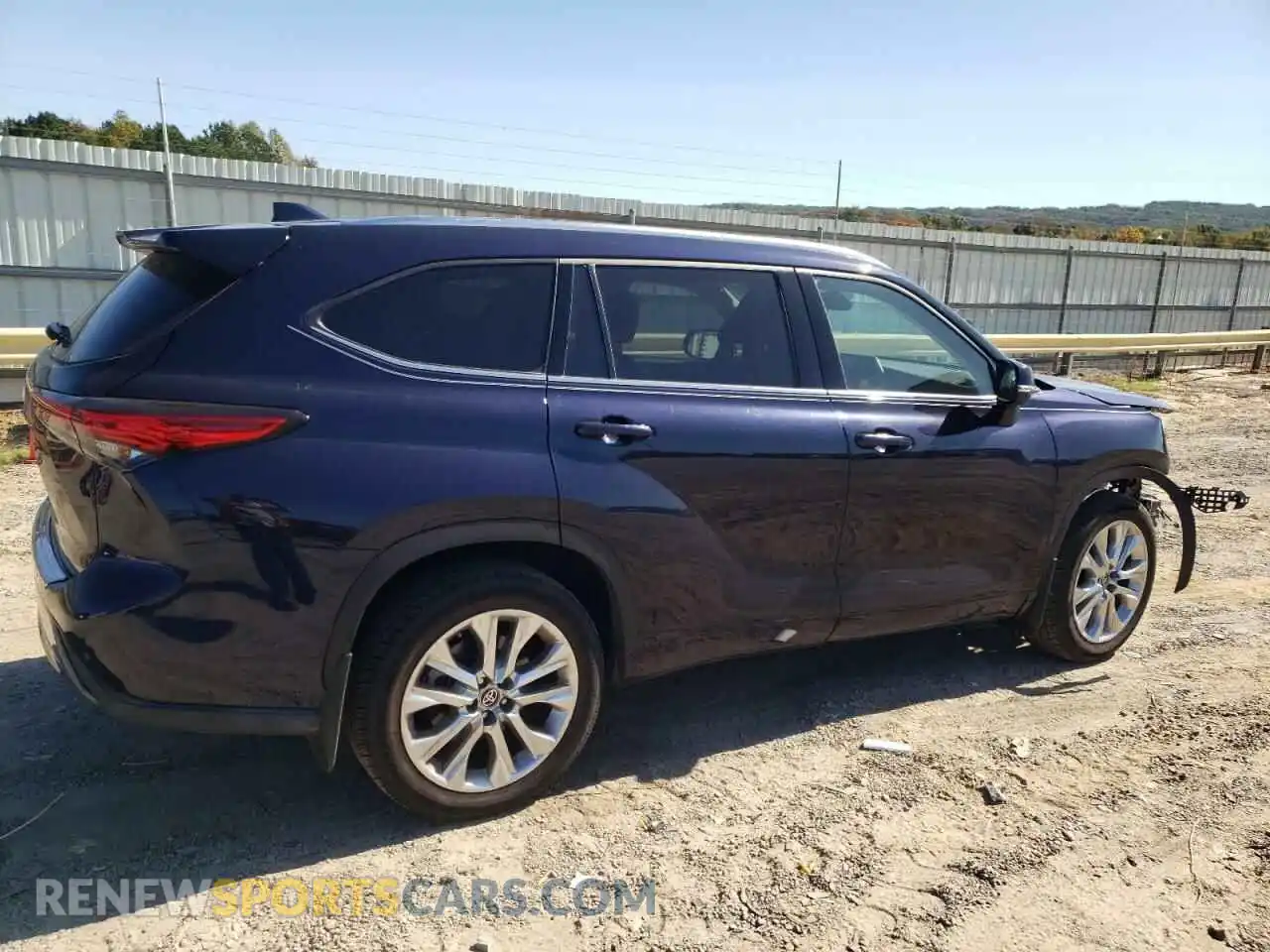 3 Photograph of a damaged car 5TDDZRBH9LS031196 TOYOTA HIGHLANDER 2020