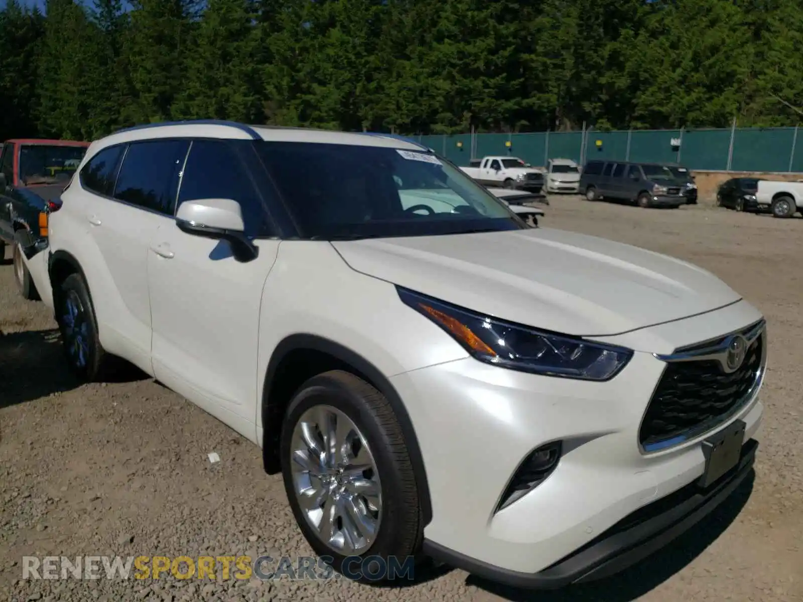 1 Photograph of a damaged car 5TDDZRBH9LS040657 TOYOTA HIGHLANDER 2020