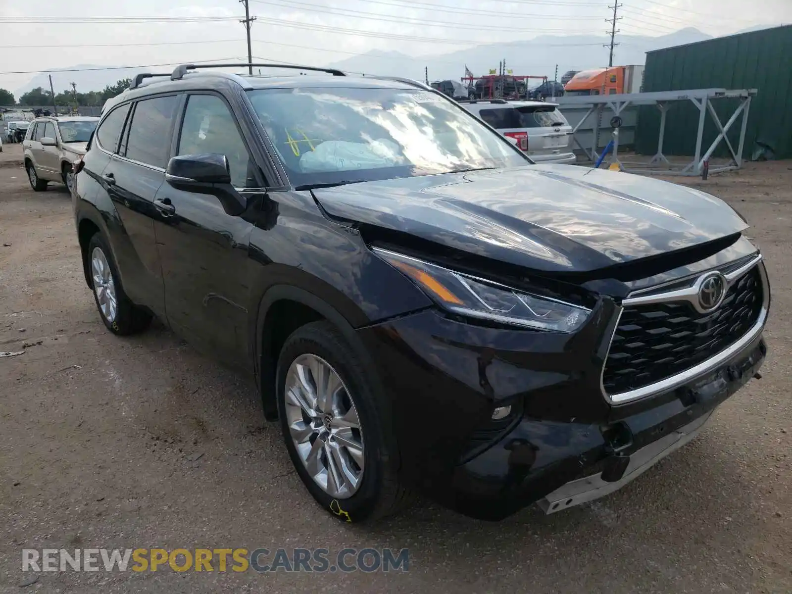 1 Photograph of a damaged car 5TDDZRBHXLS037377 TOYOTA HIGHLANDER 2020