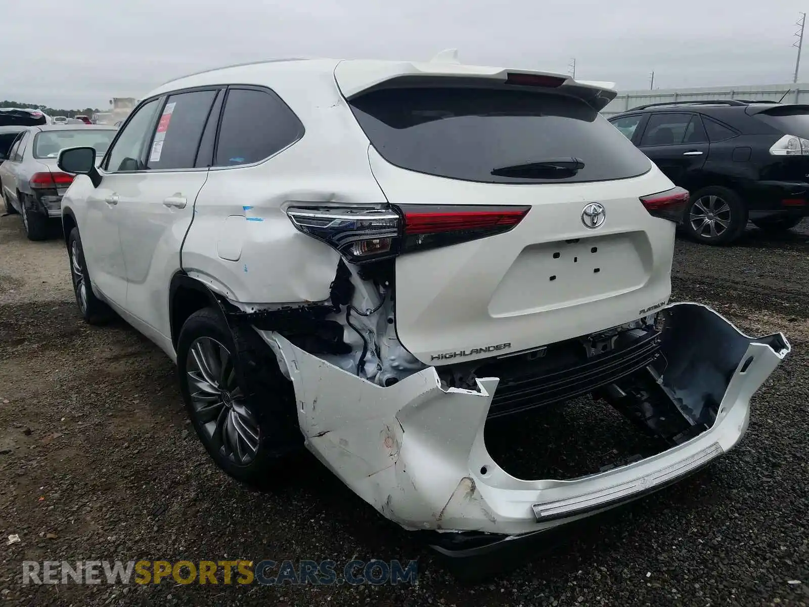 3 Photograph of a damaged car 5TDFZRAH2LS026934 TOYOTA HIGHLANDER 2020