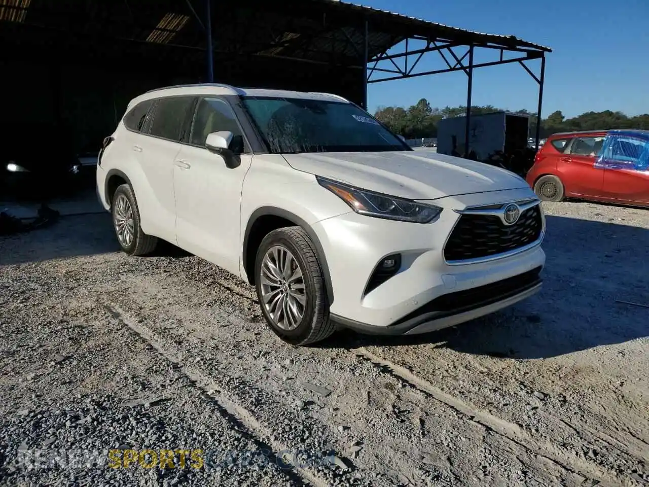 1 Photograph of a damaged car 5TDFZRAH6LS019145 TOYOTA HIGHLANDER 2020