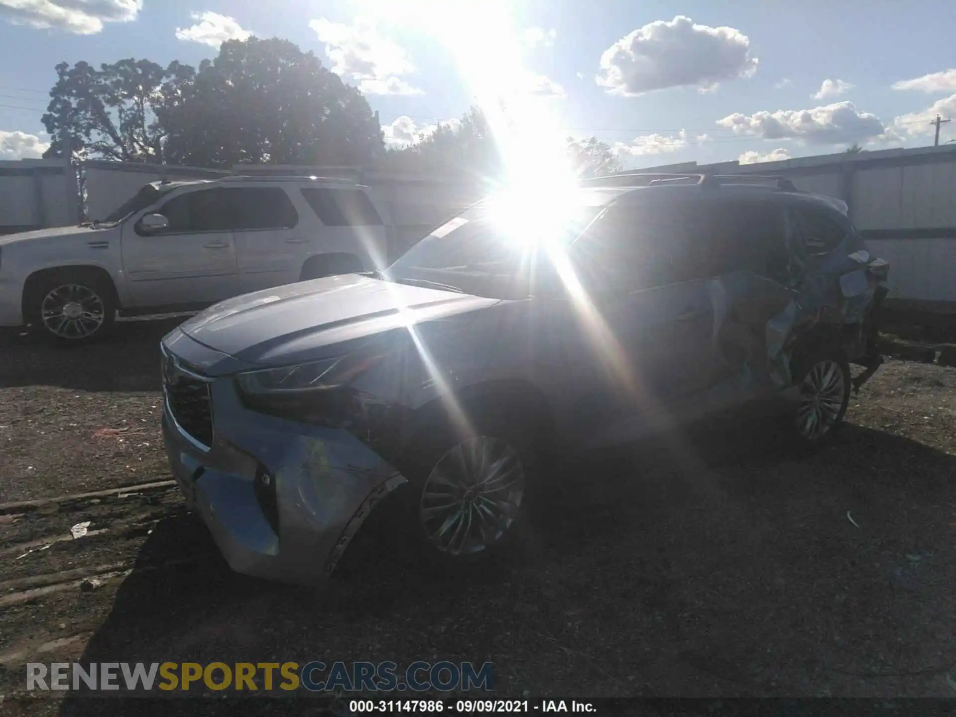 2 Photograph of a damaged car 5TDFZRBH1LS051886 TOYOTA HIGHLANDER 2020