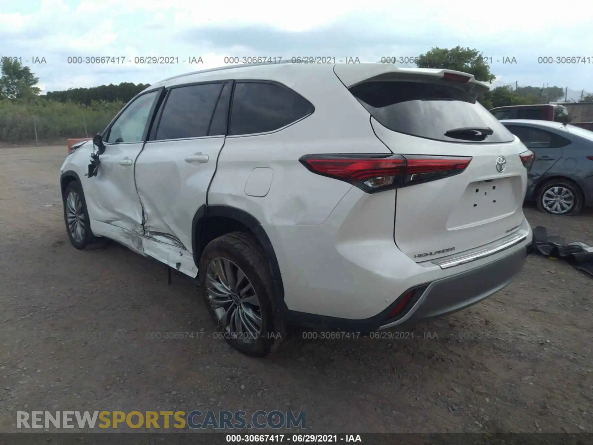 3 Photograph of a damaged car 5TDFZRBH3LS053199 TOYOTA HIGHLANDER 2020