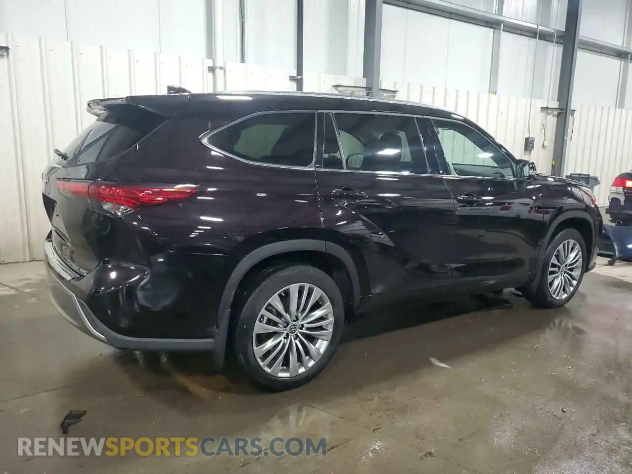 3 Photograph of a damaged car 5TDFZRBH5LS022035 TOYOTA HIGHLANDER 2020
