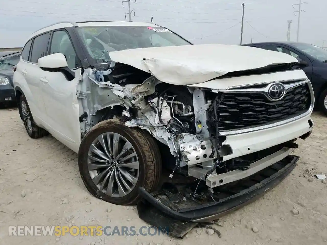 1 Photograph of a damaged car 5TDFZRBH5LS054001 TOYOTA HIGHLANDER 2020
