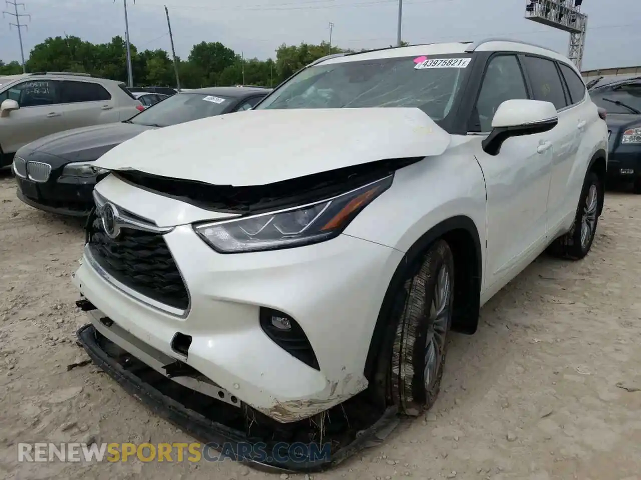 2 Photograph of a damaged car 5TDFZRBH5LS054001 TOYOTA HIGHLANDER 2020
