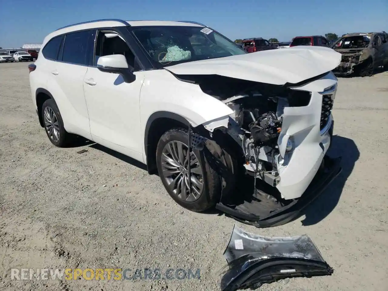 1 Photograph of a damaged car 5TDFZRBH8LS051089 TOYOTA HIGHLANDER 2020