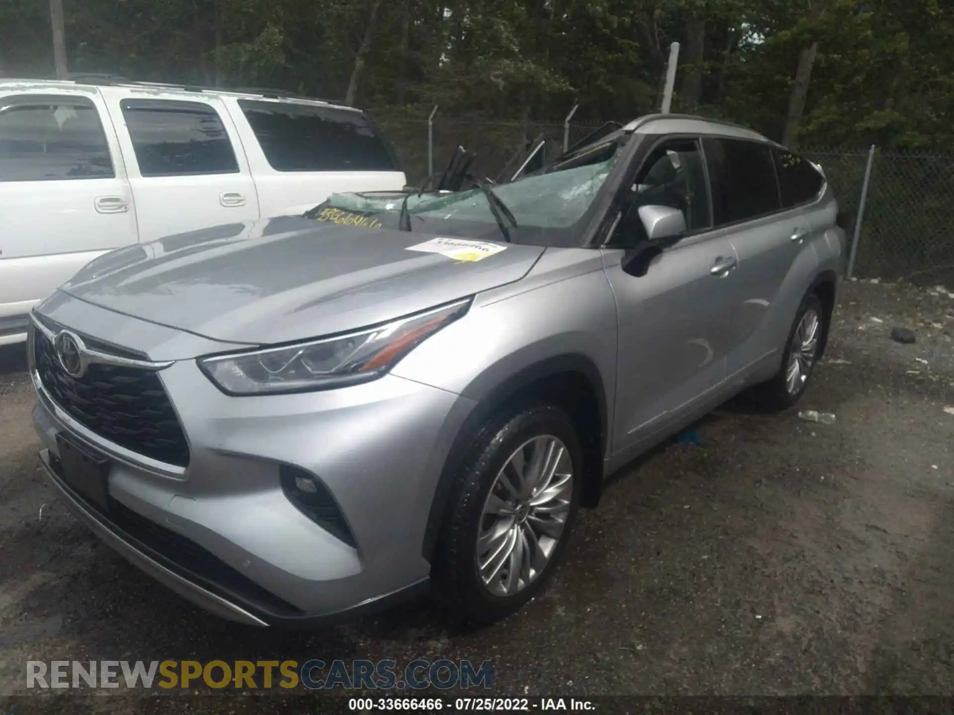 2 Photograph of a damaged car 5TDFZRBHXLS050851 TOYOTA HIGHLANDER 2020