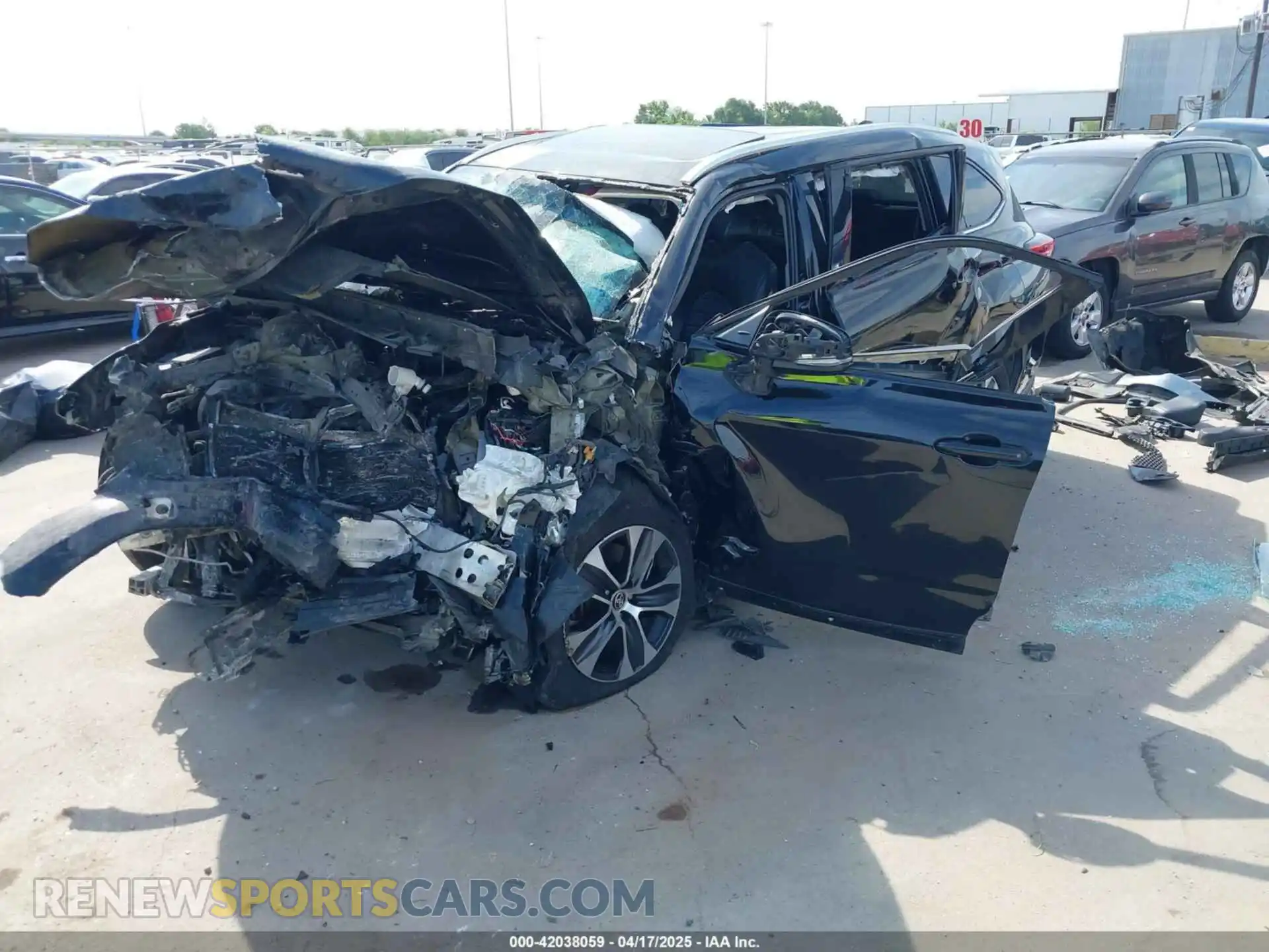 2 Photograph of a damaged car 5TDGZRAH0LS018366 TOYOTA HIGHLANDER 2020