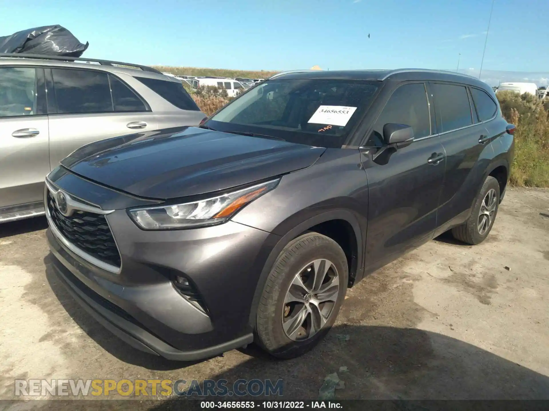 2 Photograph of a damaged car 5TDGZRAH3LS512267 TOYOTA HIGHLANDER 2020