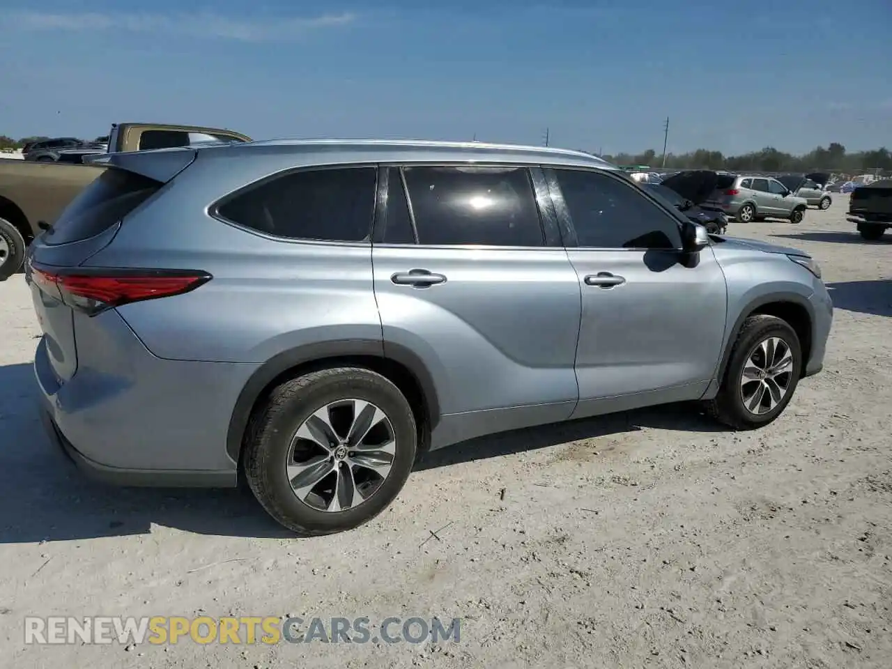 3 fotografías del automóvil dañado 5TDGZRAH5LS005788 TOYOTA HIGHLANDER 2020