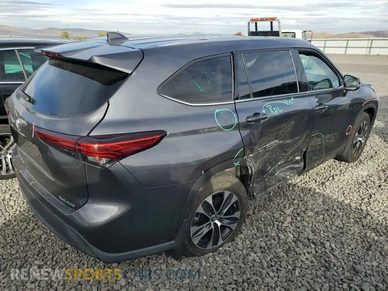 3 Photograph of a damaged car 5TDGZRBH2LS016973 TOYOTA HIGHLANDER 2020