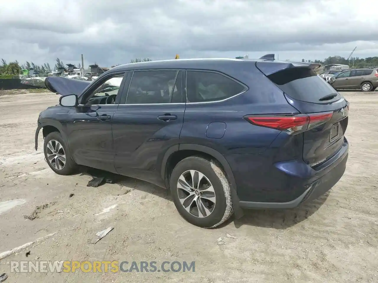 2 Photograph of a damaged car 5TDGZRBH6LS009878 TOYOTA HIGHLANDER 2020