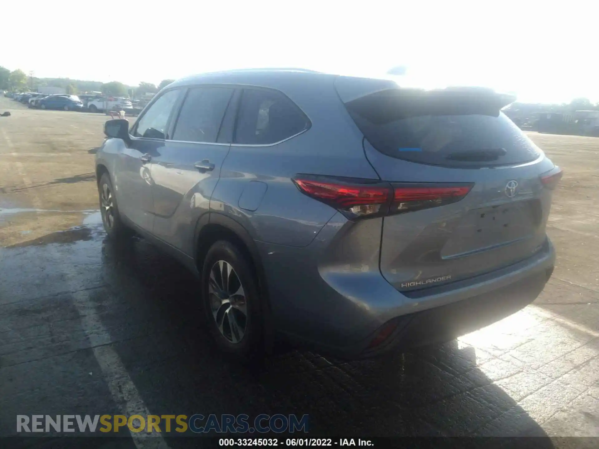 3 Photograph of a damaged car 5TDGZRBH6LS019424 TOYOTA HIGHLANDER 2020