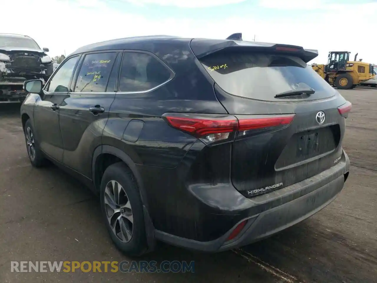 3 Photograph of a damaged car 5TDGZRBH6LS503674 TOYOTA HIGHLANDER 2020