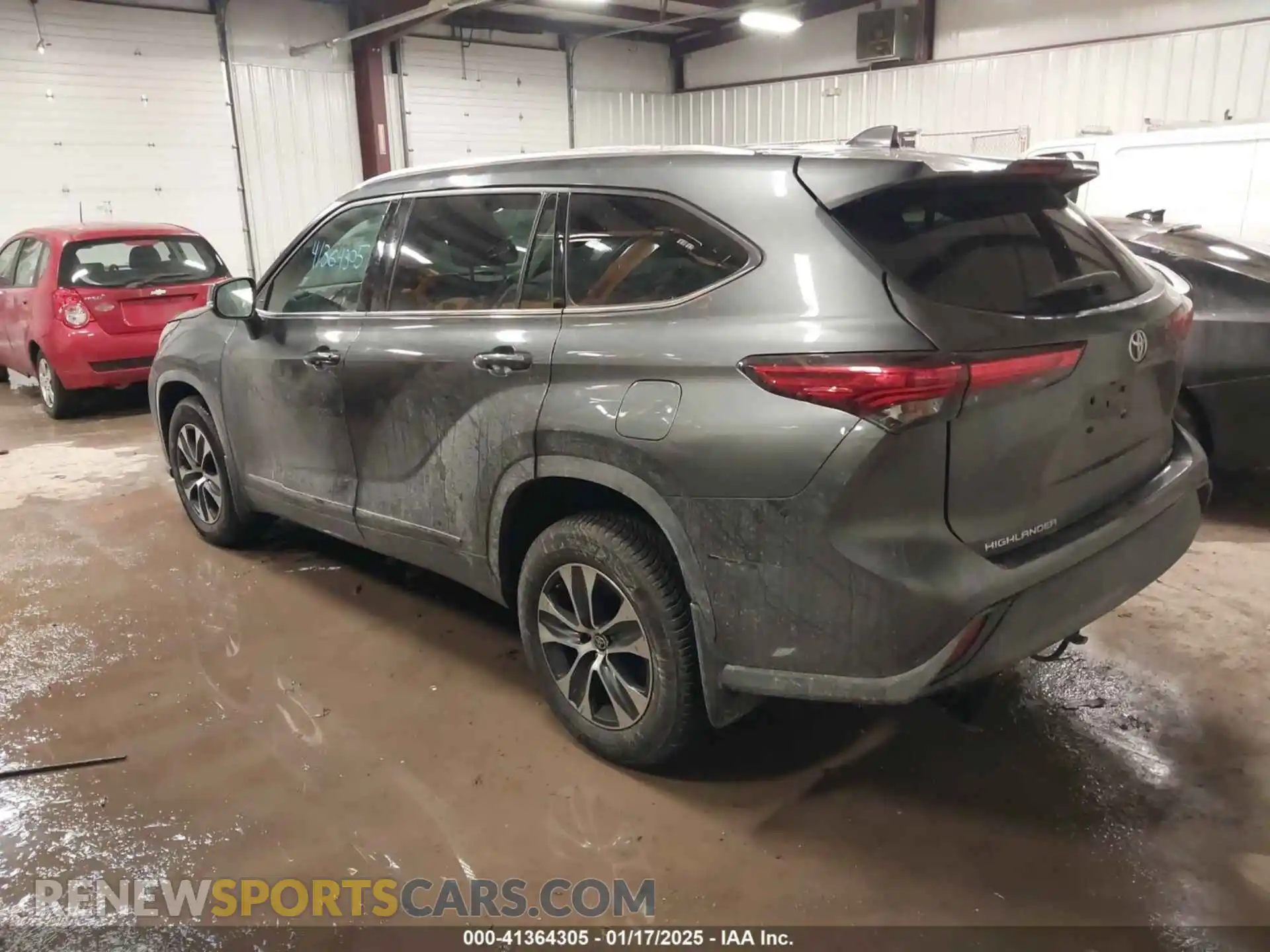 3 Photograph of a damaged car 5TDGZRBH8LS022292 TOYOTA HIGHLANDER 2020
