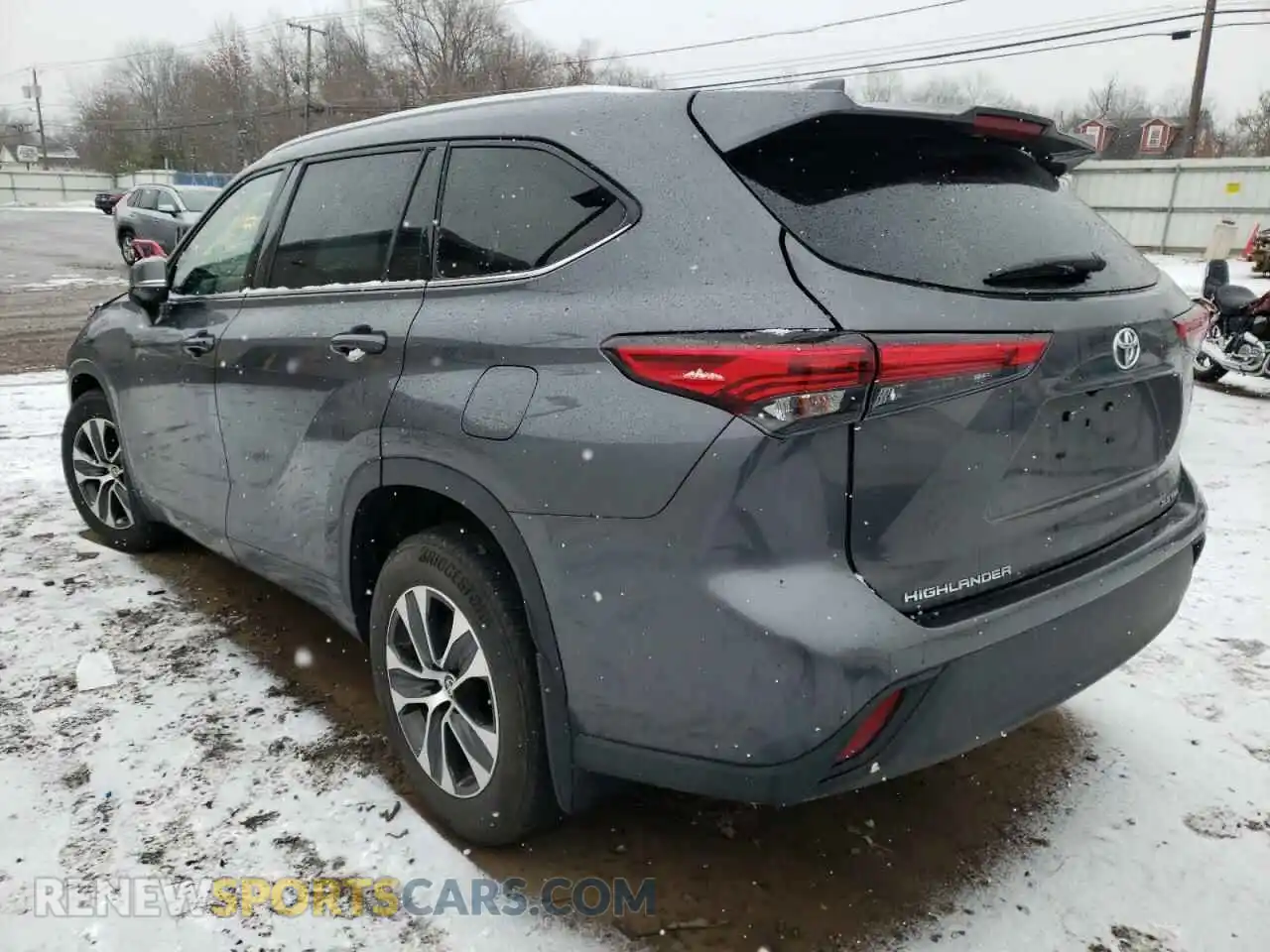 3 Photograph of a damaged car 5TDGZRBH9LS011415 TOYOTA HIGHLANDER 2020