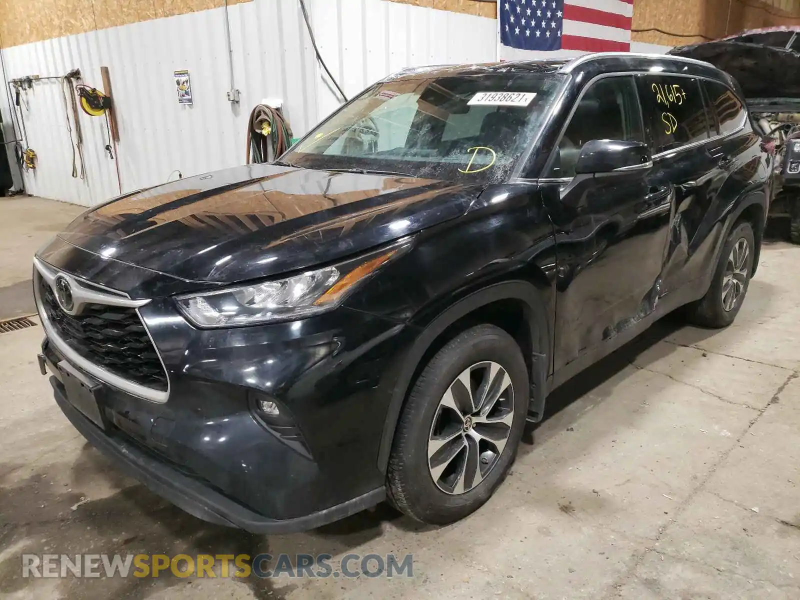 2 Photograph of a damaged car 5TDGZRBH9LS013648 TOYOTA HIGHLANDER 2020