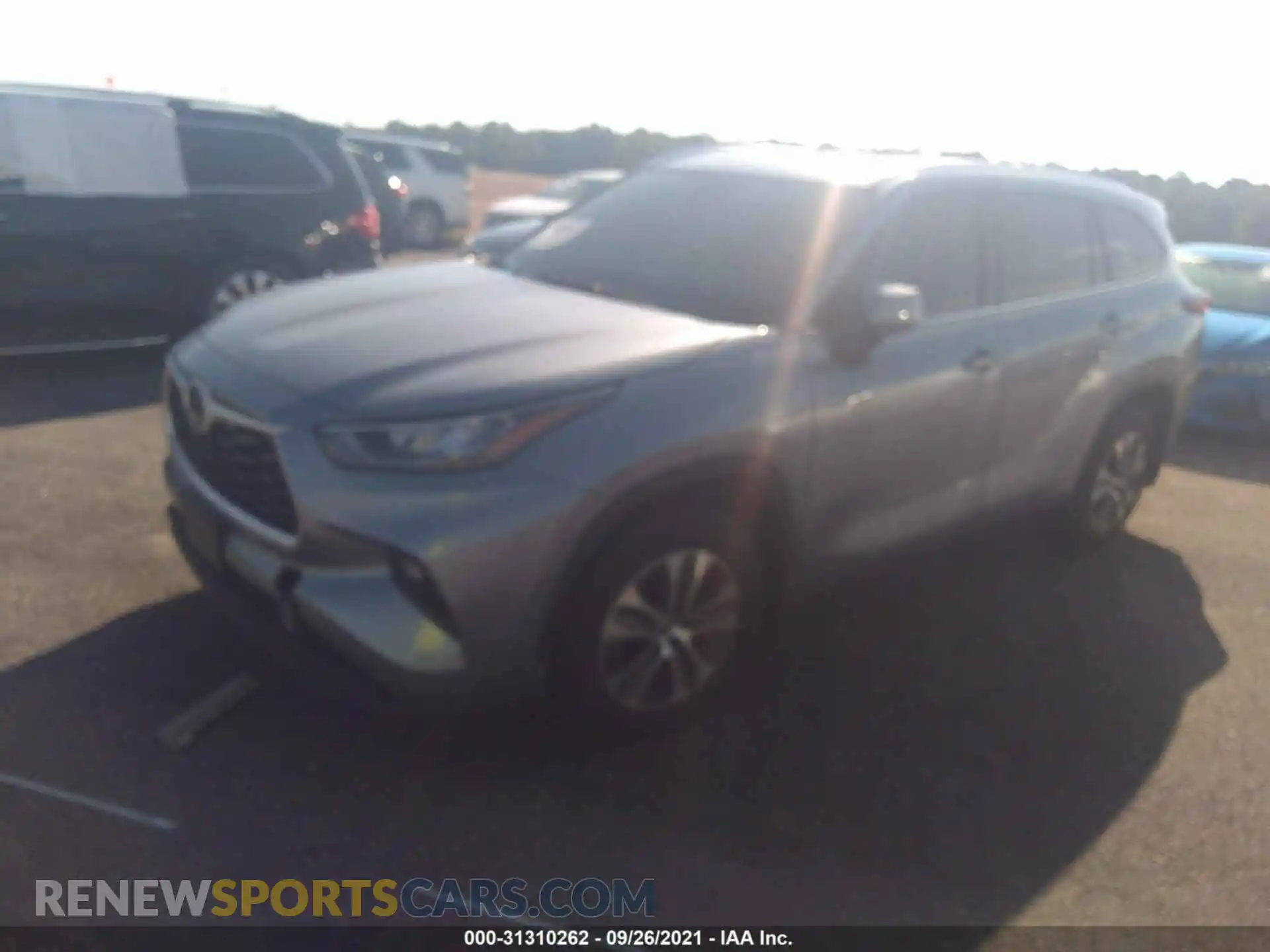 2 Photograph of a damaged car 5TDGZRBH9LS031132 TOYOTA HIGHLANDER 2020