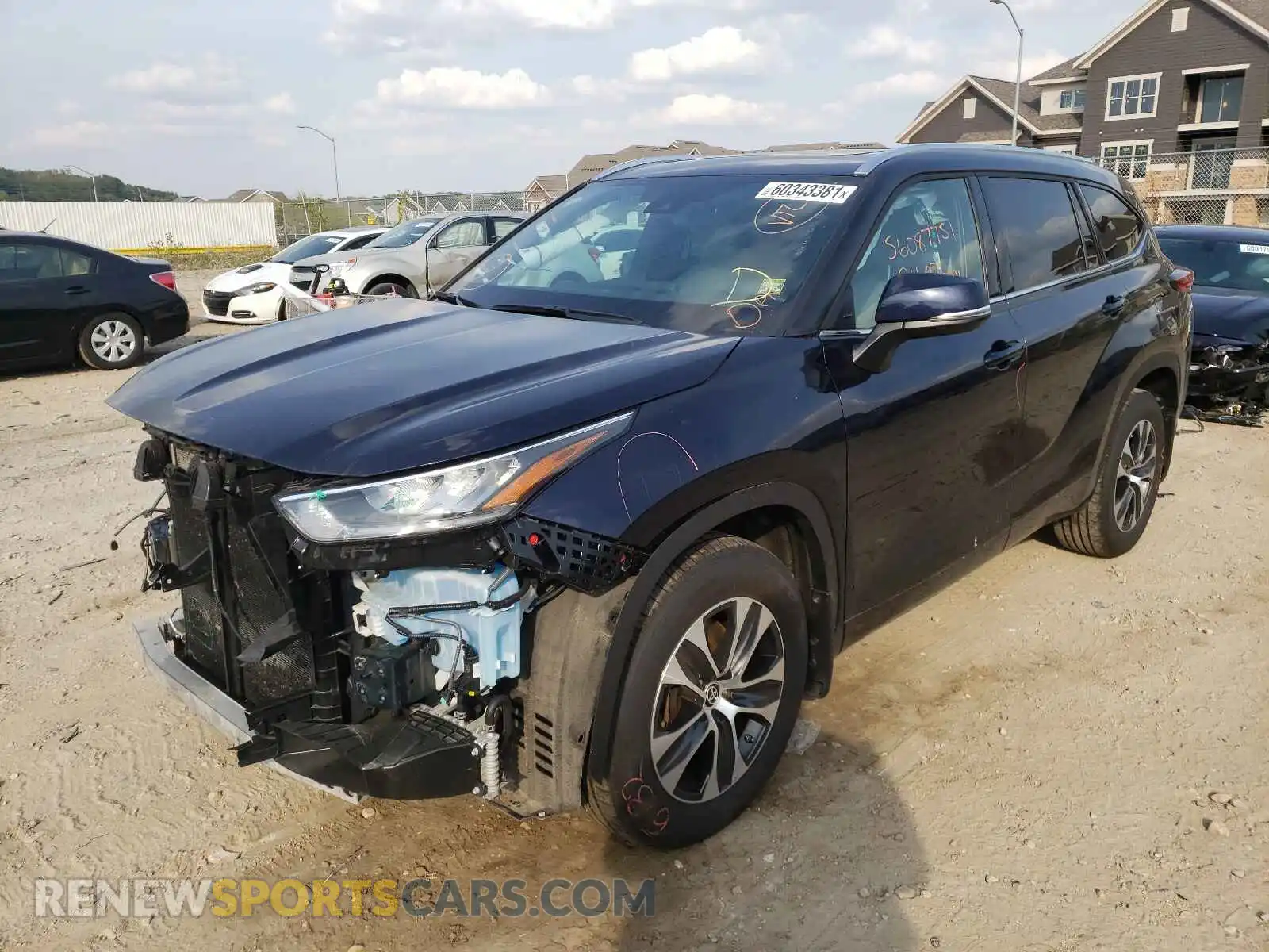 2 fotografías del automóvil dañado 5TDGZRBH9LS508173 TOYOTA HIGHLANDER 2020