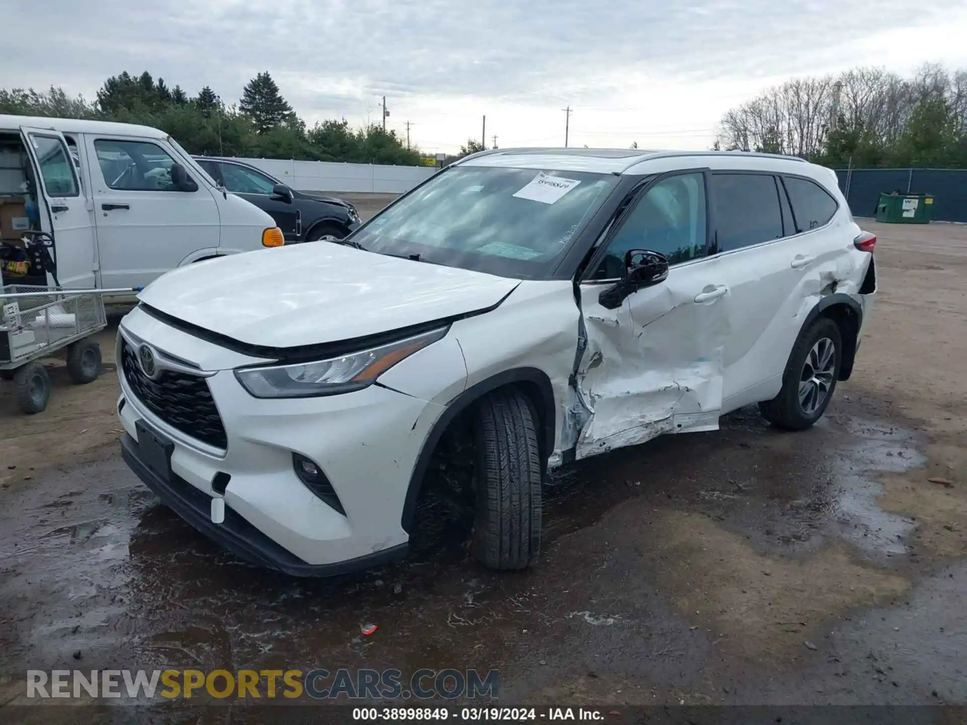 2 Photograph of a damaged car 5TDGZRBHXLS025565 TOYOTA HIGHLANDER 2020