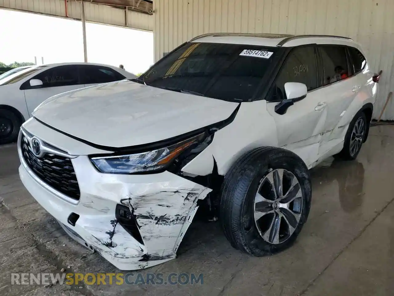 2 fotografías del automóvil dañado 5TDGZRBHXLS043693 TOYOTA HIGHLANDER 2020