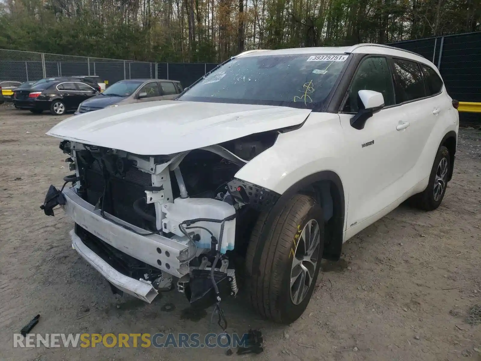 2 Photograph of a damaged car 5TDHBRCH8LS502906 TOYOTA HIGHLANDER 2020
