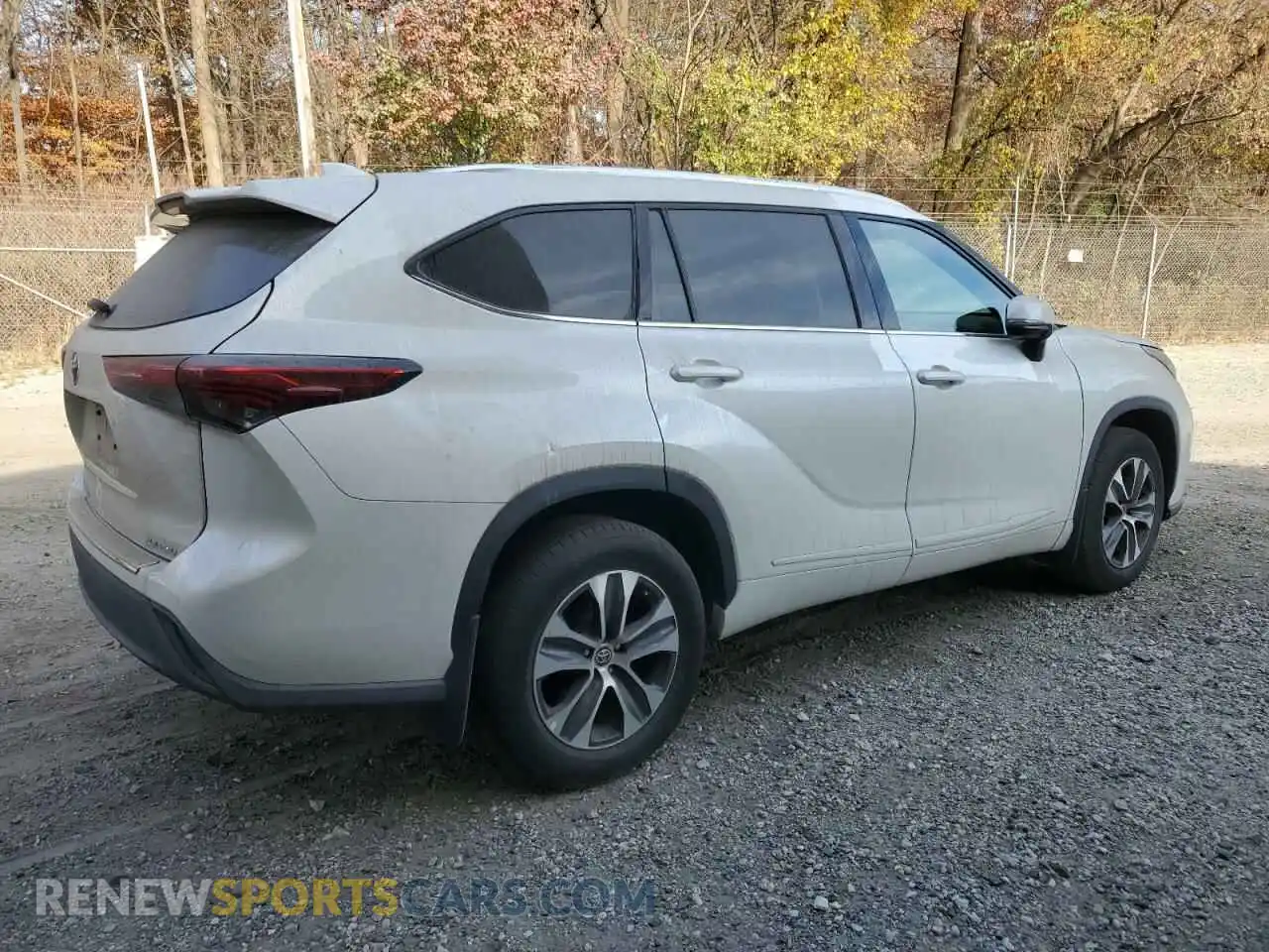 3 Photograph of a damaged car 5TDHZRBH0LS031024 TOYOTA HIGHLANDER 2020
