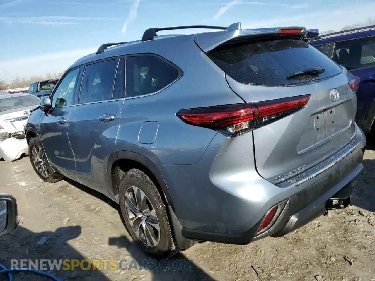 2 Photograph of a damaged car 5TDHZRBH5LS025848 TOYOTA HIGHLANDER 2020