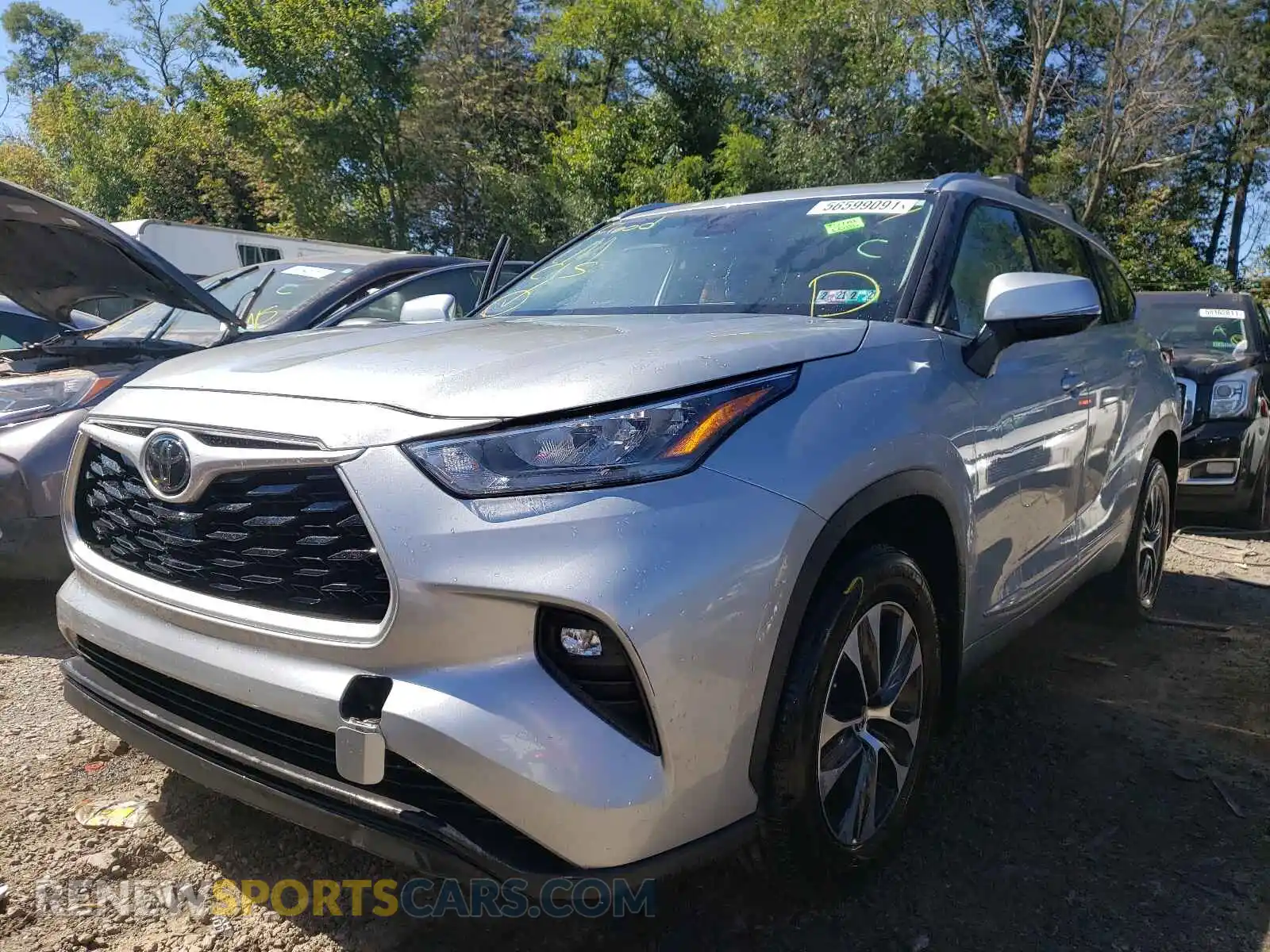 2 Photograph of a damaged car 5TDHZRBH6LS505591 TOYOTA HIGHLANDER 2020