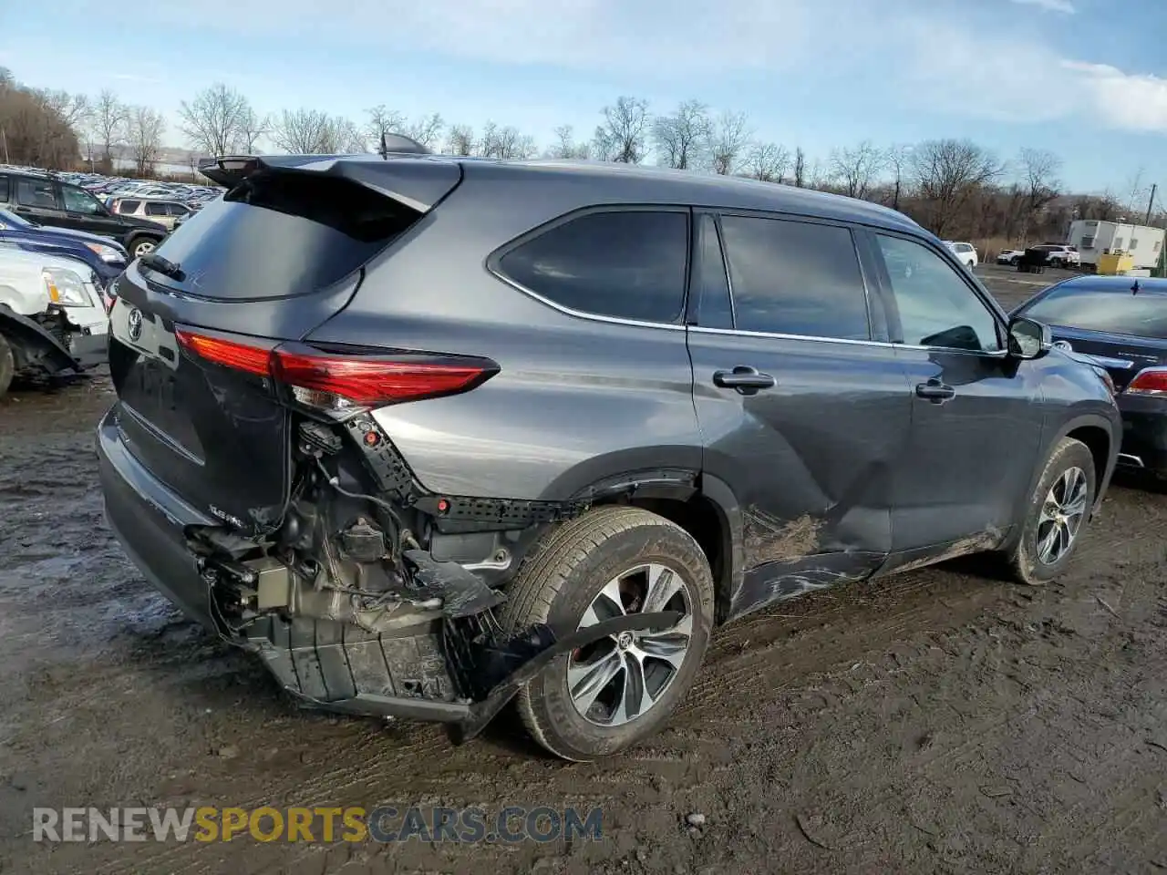 3 Photograph of a damaged car 5TDHZRBH8LS015430 TOYOTA HIGHLANDER 2020