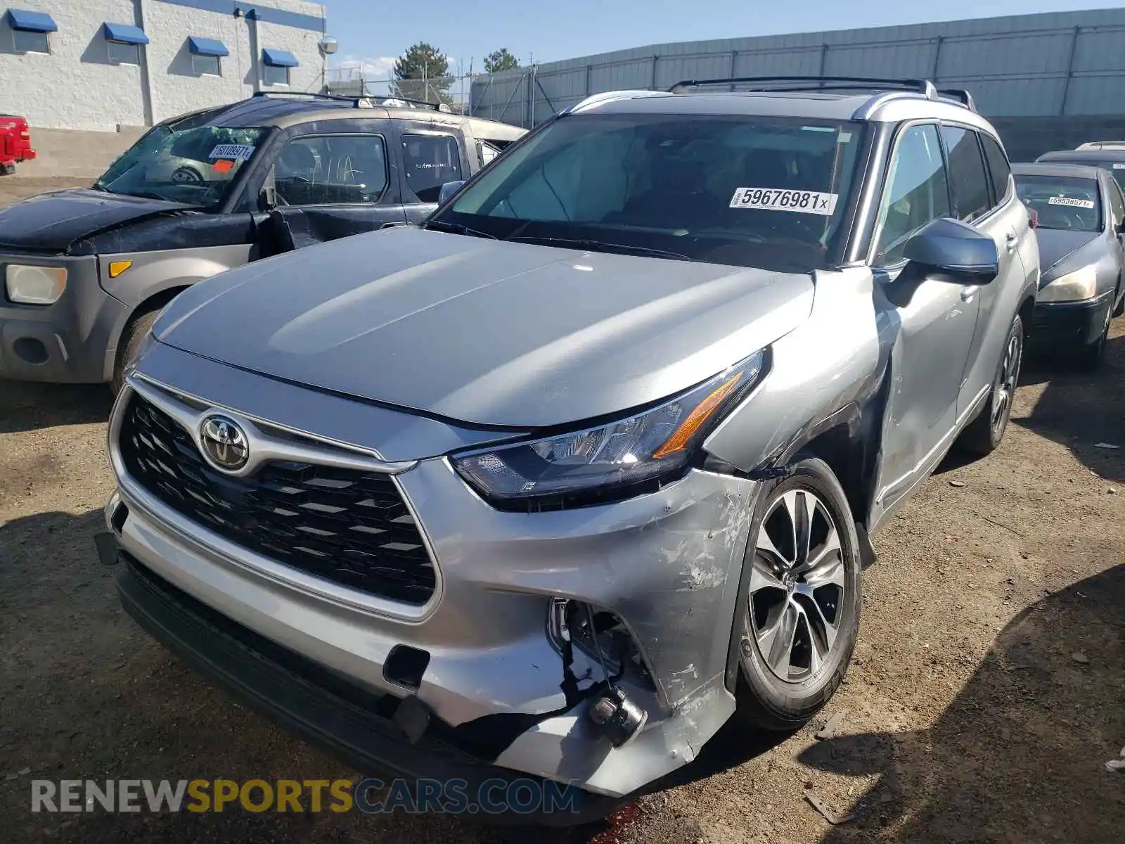 2 Photograph of a damaged car 5TDHZRBH9LS021186 TOYOTA HIGHLANDER 2020