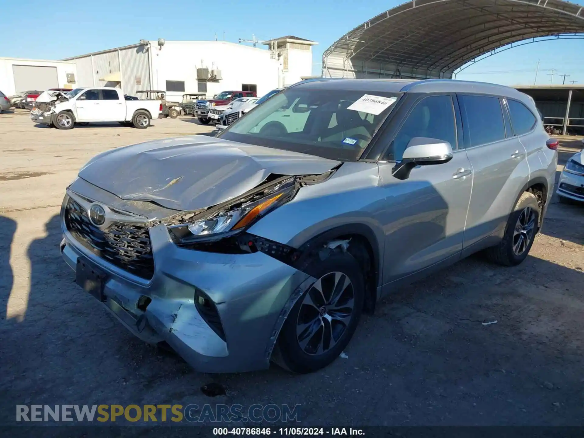 2 fotografías del automóvil dañado 5TDHZRBHXLS038885 TOYOTA HIGHLANDER 2020