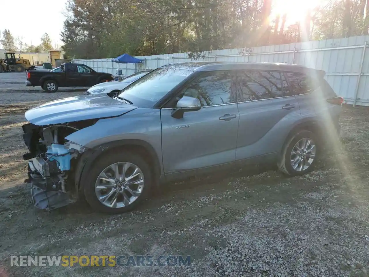 1 Photograph of a damaged car 5TDXBRCH5LS009082 TOYOTA HIGHLANDER 2020