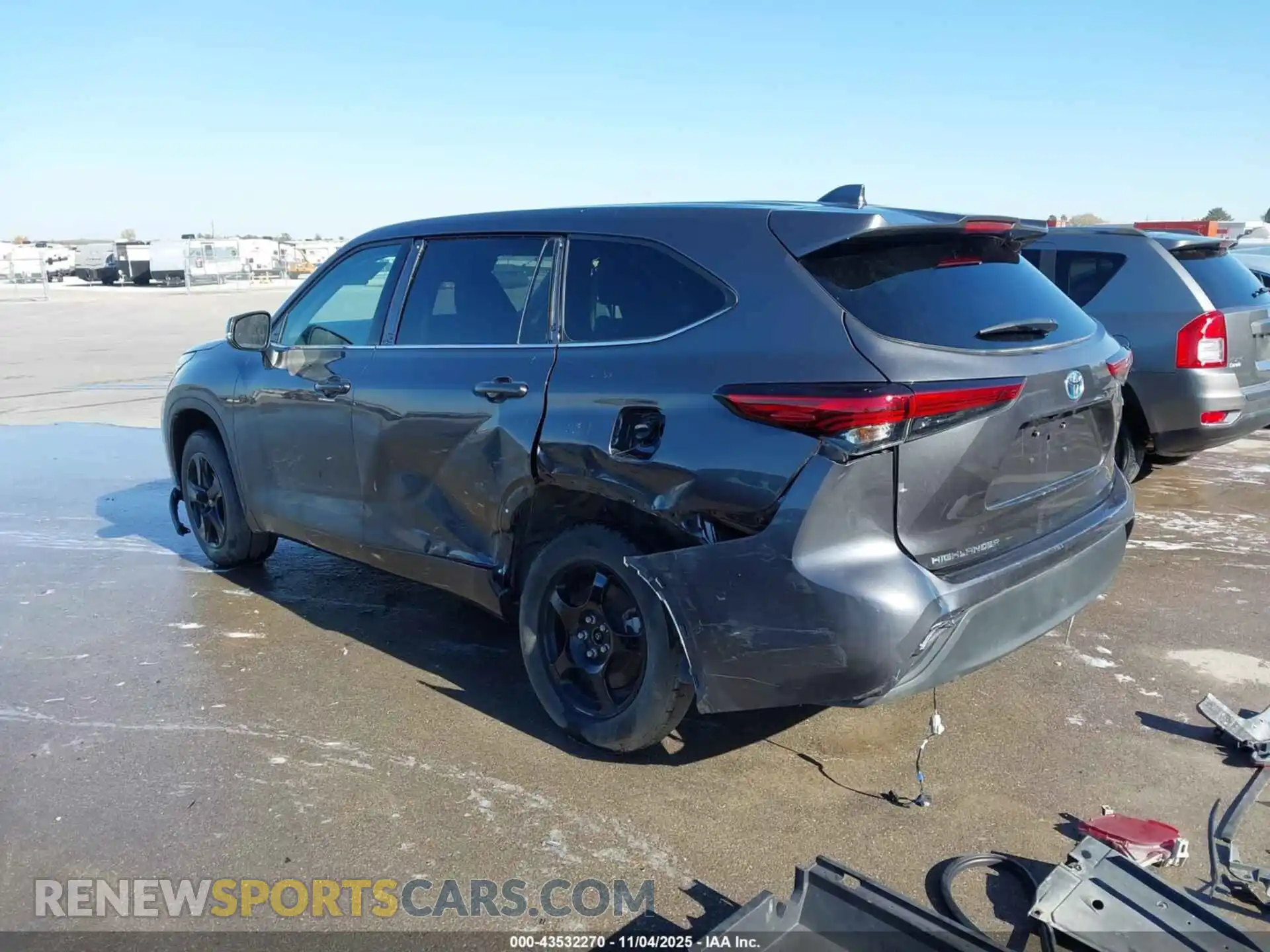 3 fotografías del automóvil dañado 5TDBBRCH3MS047924 TOYOTA HIGHLANDER 2021