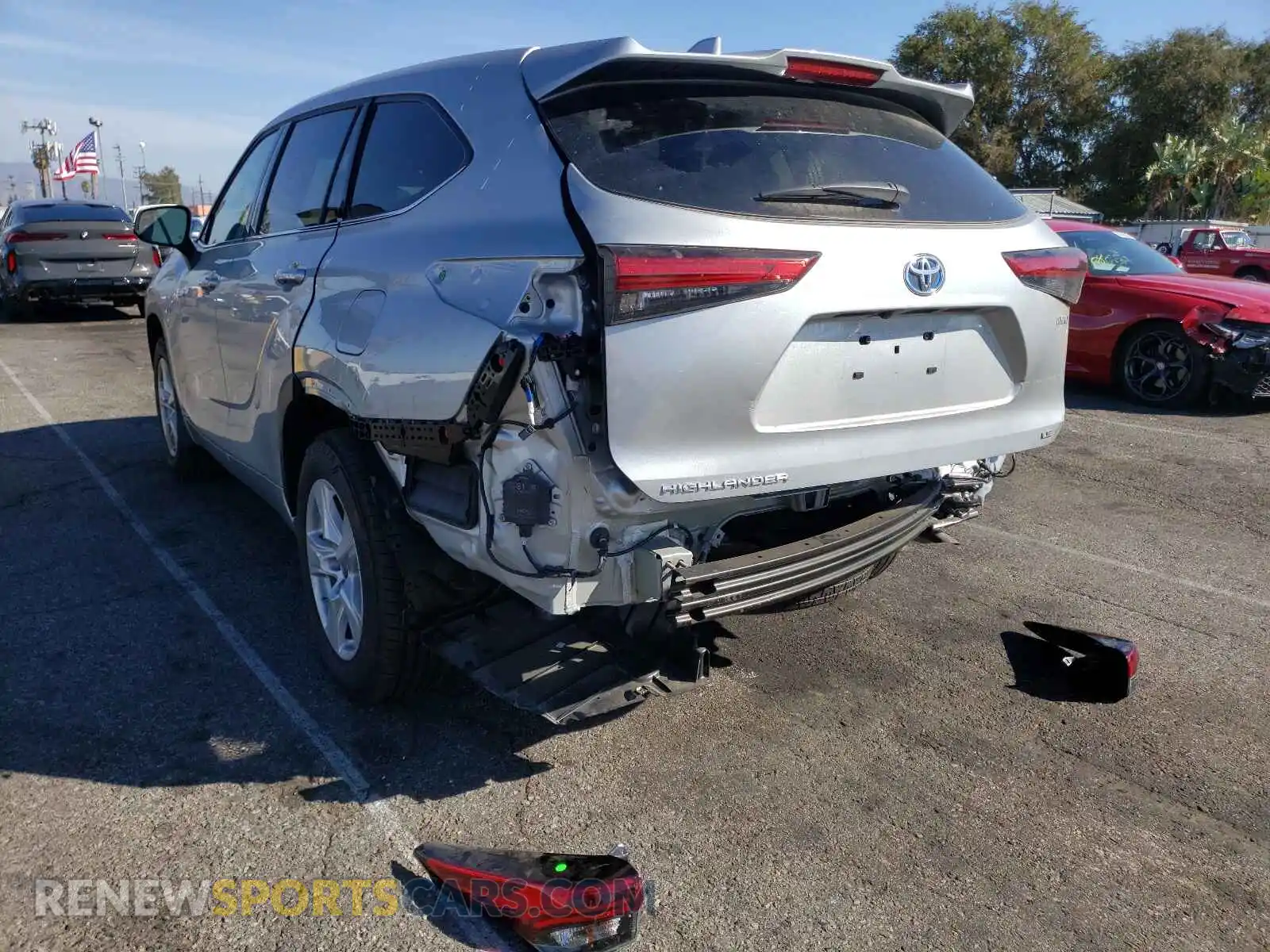 3 Photograph of a damaged car 5TDBBRCH3MS525453 TOYOTA HIGHLANDER 2021