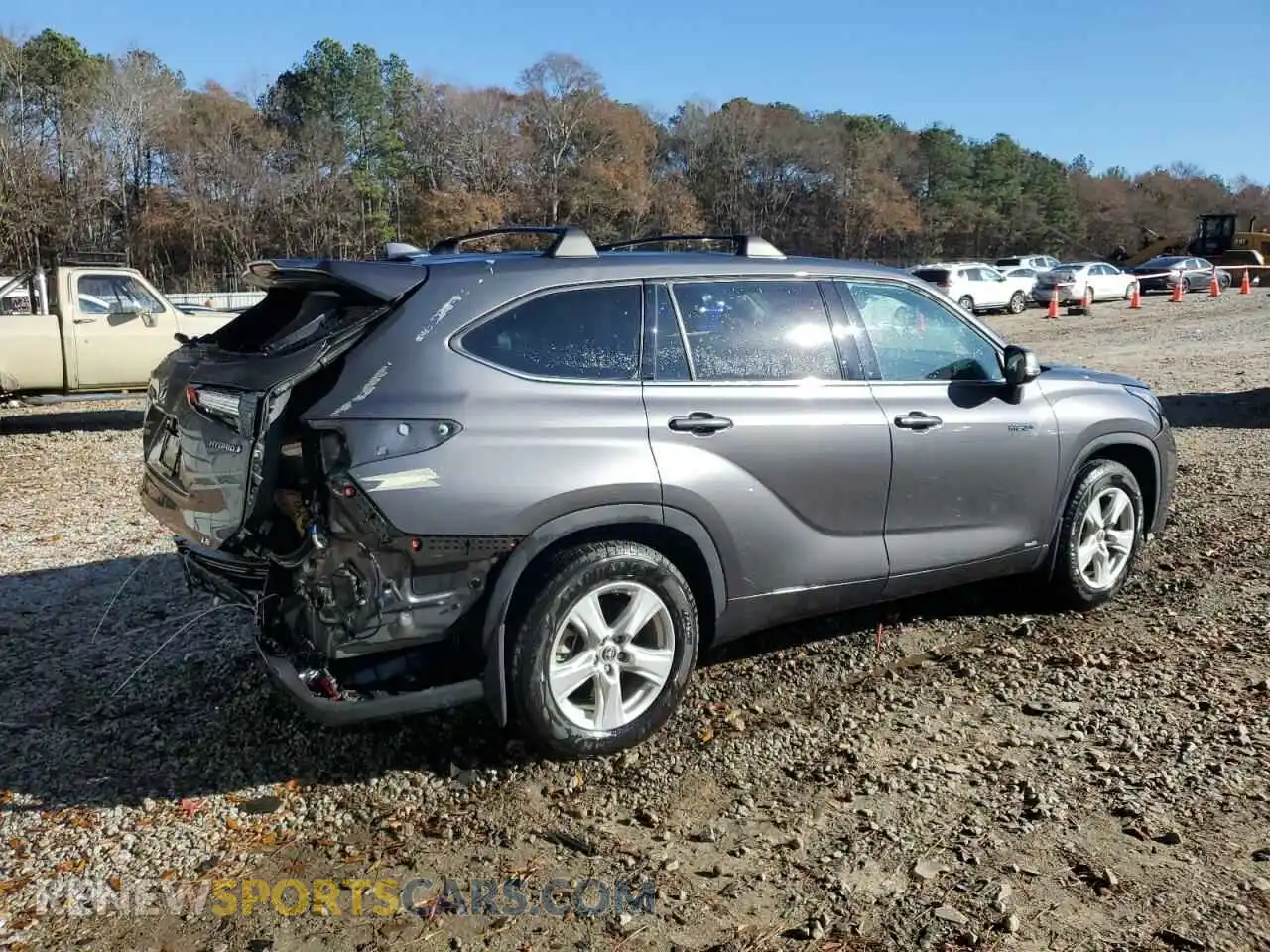 3 Photograph of a damaged car 5TDBBRCH5MS529200 TOYOTA HIGHLANDER 2021
