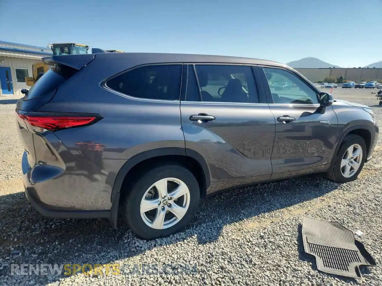 3 Photograph of a damaged car 5TDBBRCH5MS531223 TOYOTA HIGHLANDER 2021
