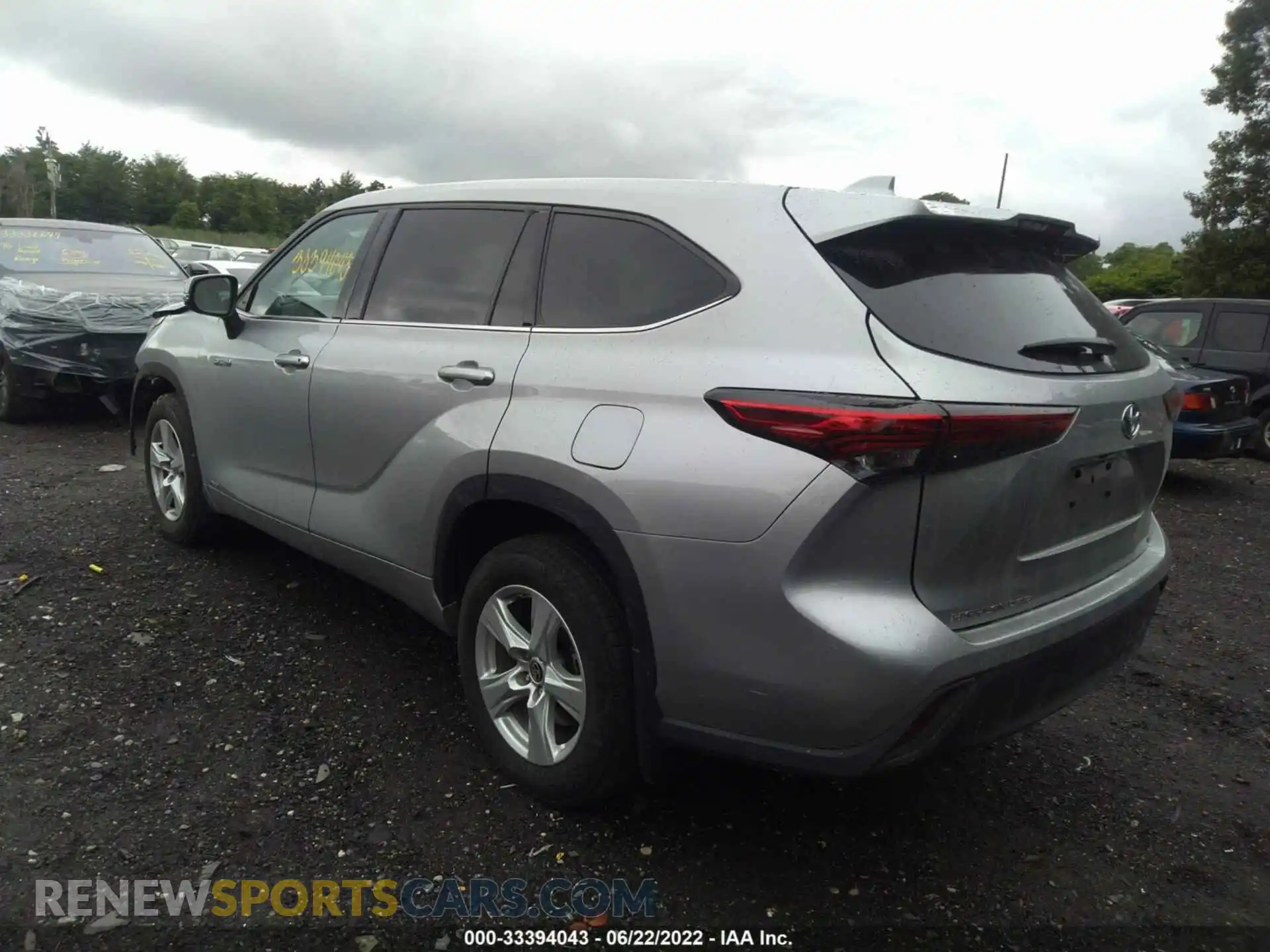 3 Photograph of a damaged car 5TDBBRCH6MS530128 TOYOTA HIGHLANDER 2021
