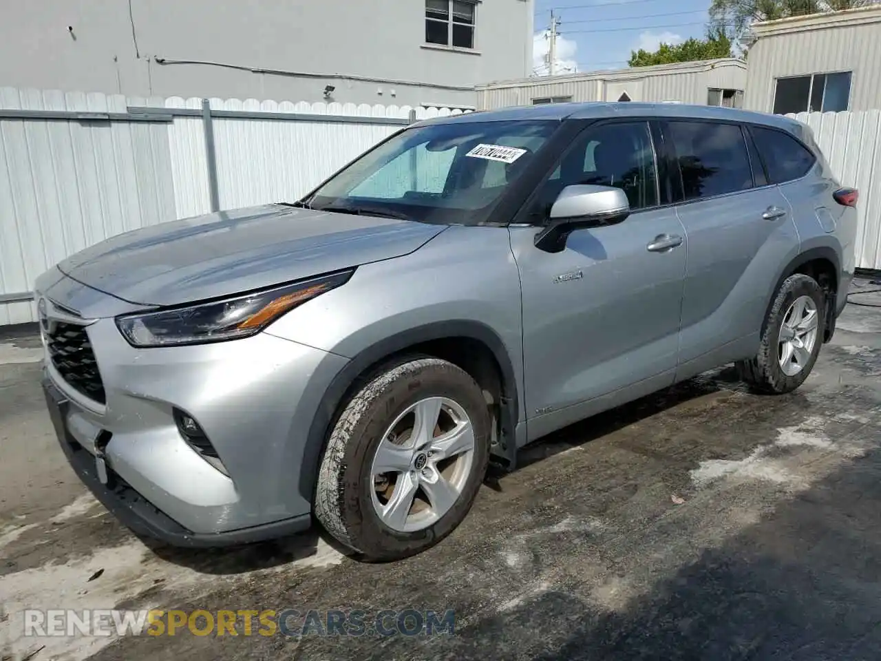 1 Photograph of a damaged car 5TDBBRCHXMS525661 TOYOTA HIGHLANDER 2021