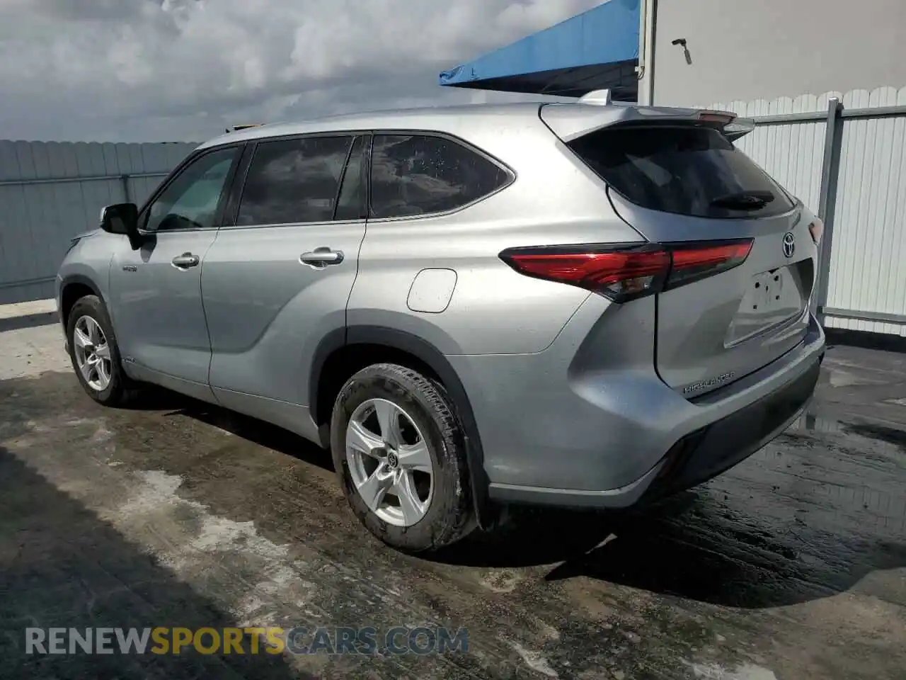 2 Photograph of a damaged car 5TDBBRCHXMS525661 TOYOTA HIGHLANDER 2021
