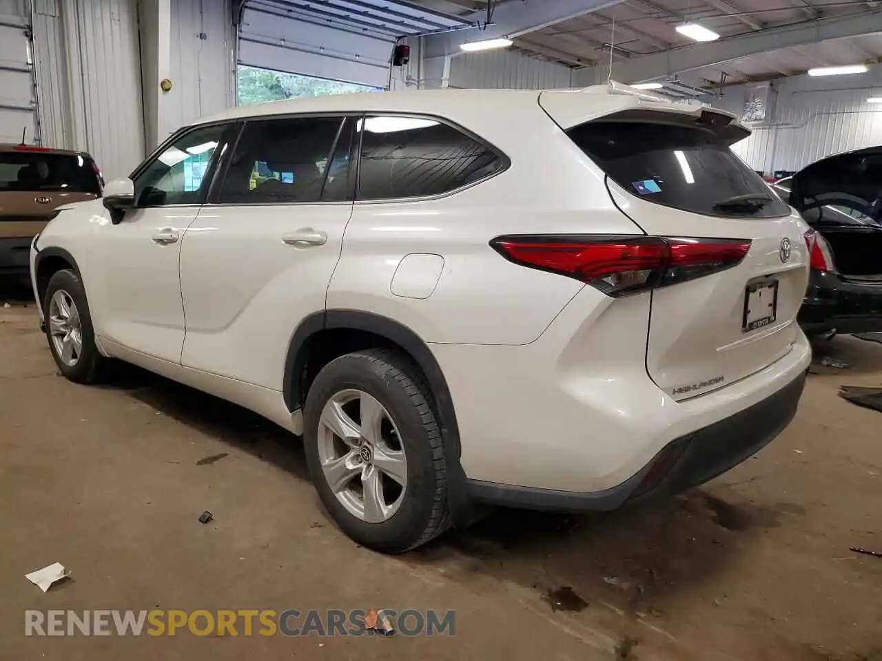 2 fotografías del automóvil dañado 5TDBZRBH1MS063908 TOYOTA HIGHLANDER 2021