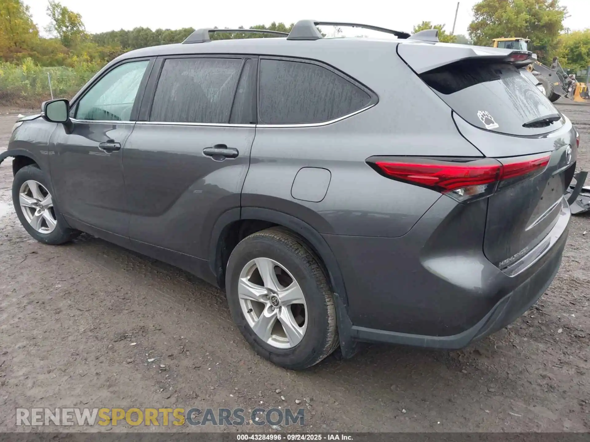 3 Photograph of a damaged car 5TDBZRBH1MS548694 TOYOTA HIGHLANDER 2021