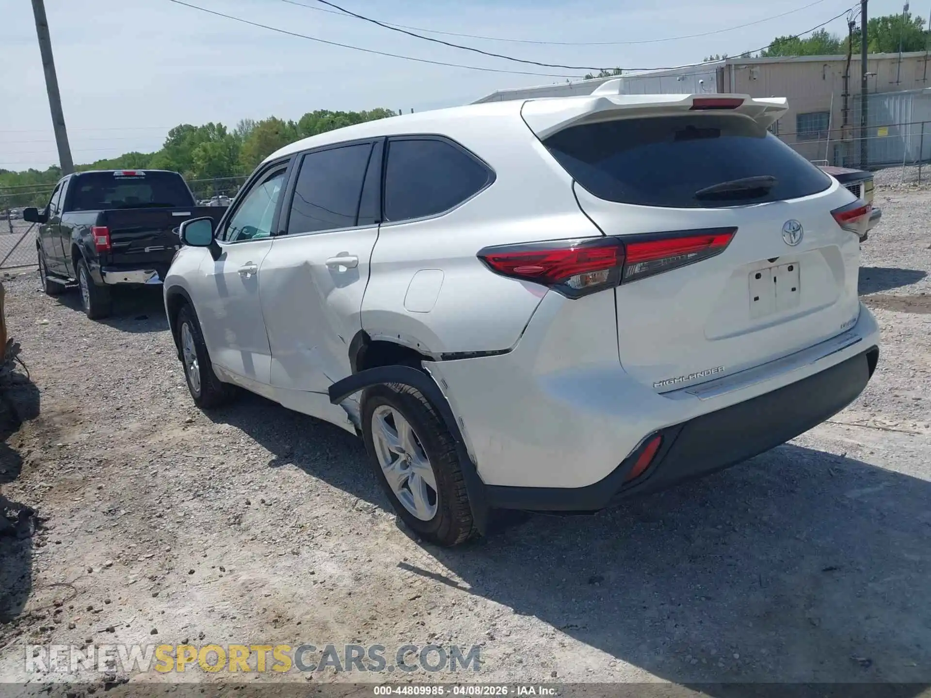 3 Photograph of a damaged car 5TDBZRBH5MS058047 TOYOTA HIGHLANDER 2021