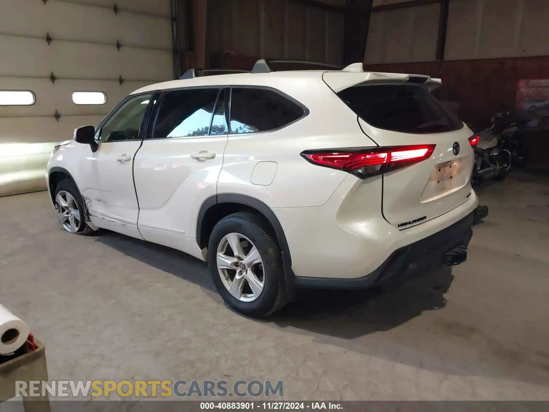 3 Photograph of a damaged car 5TDBZRBH6MS137596 TOYOTA HIGHLANDER 2021
