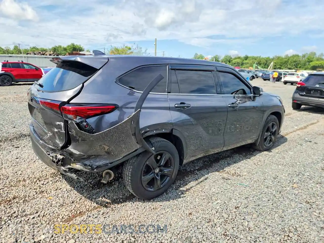 3 Photograph of a damaged car 5TDBZRBH8MS154416 TOYOTA HIGHLANDER 2021