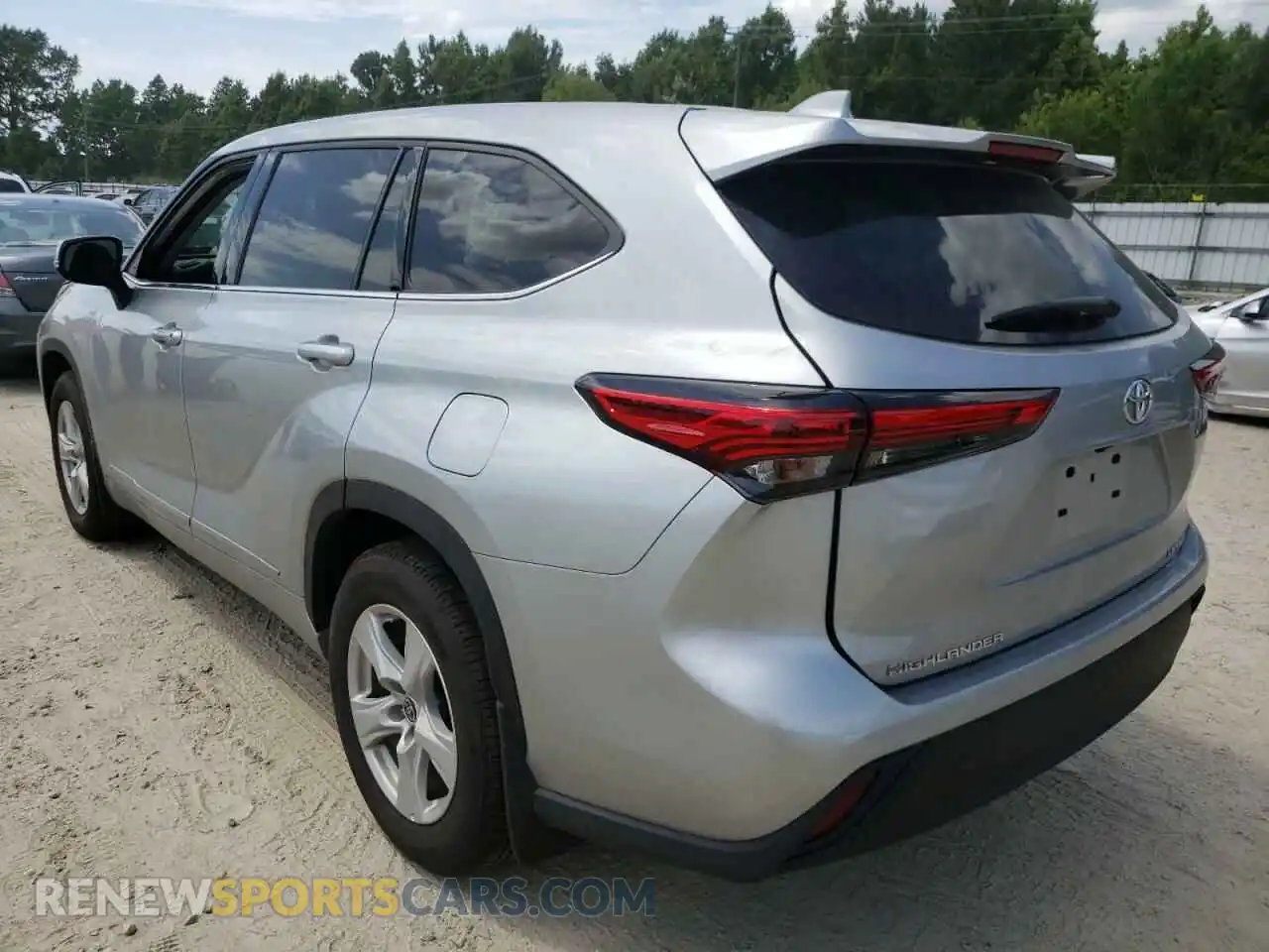 3 Photograph of a damaged car 5TDBZRBHXMS096406 TOYOTA HIGHLANDER 2021